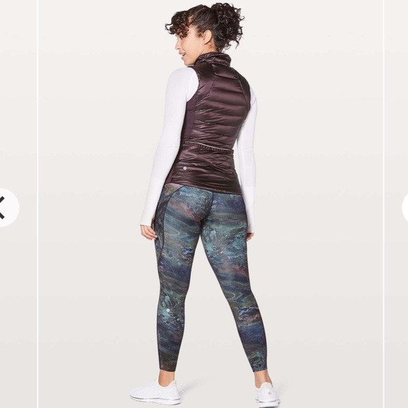 Lululemon Down For A Run Vest - Picture 2 of 12